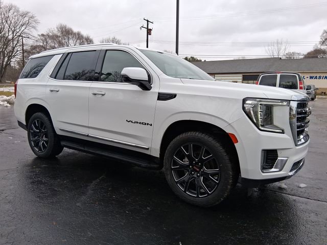 Used 2023 GMC Yukon SLT w/ SLT Luxury Package AWD/4WD image 7