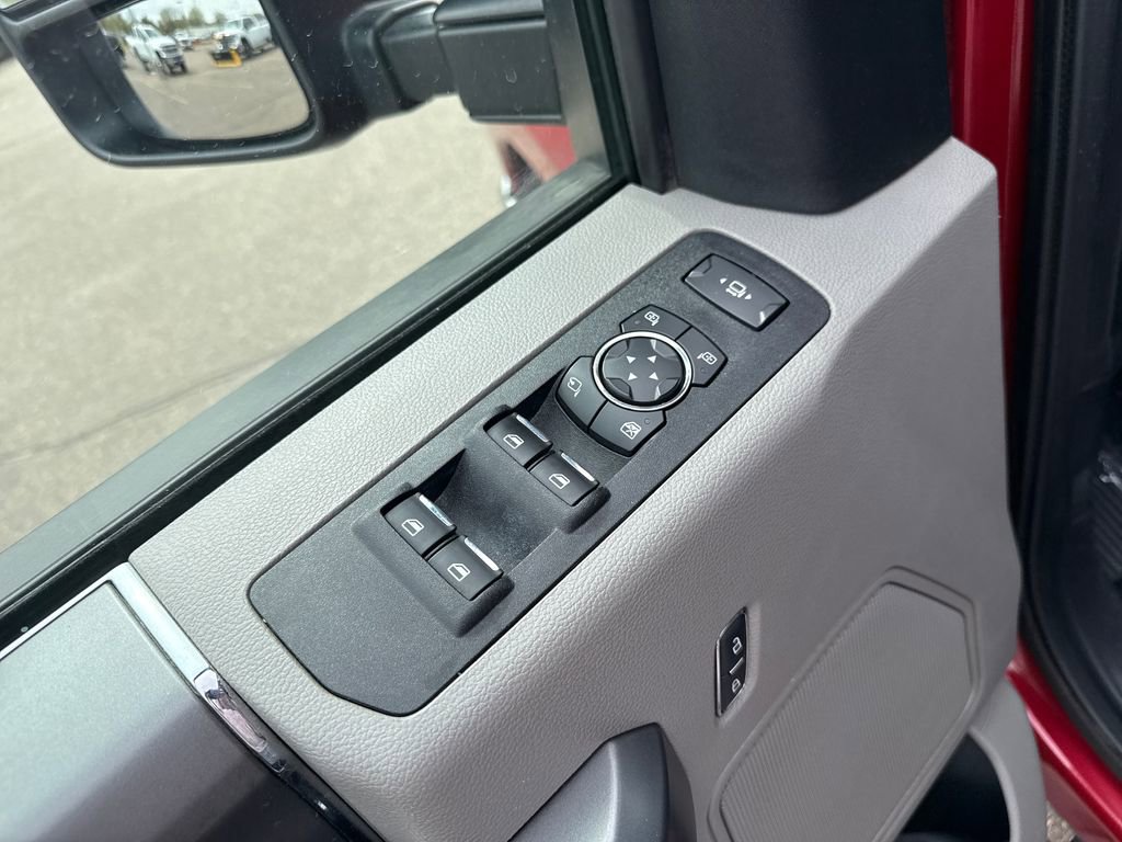 Used 2021 Ford F250 XLT w/ XLT Premium Package AWD/4WD image 15