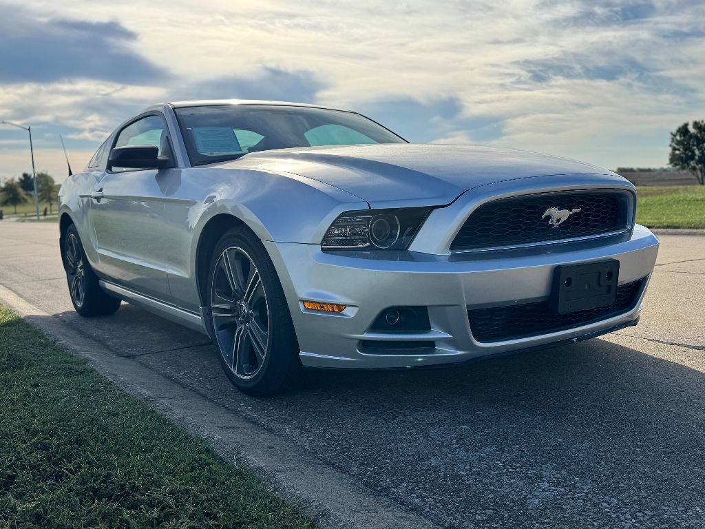 Used 2014 Ford Mustang Coupe w/ V6 Performance Package image 3