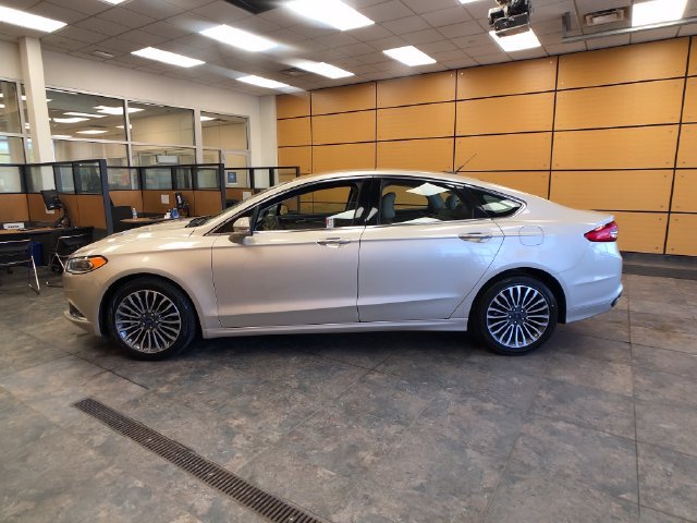 Used 2018 Ford Fusion SE w/ Fusion SE Technology Package AWD/4WD image 4