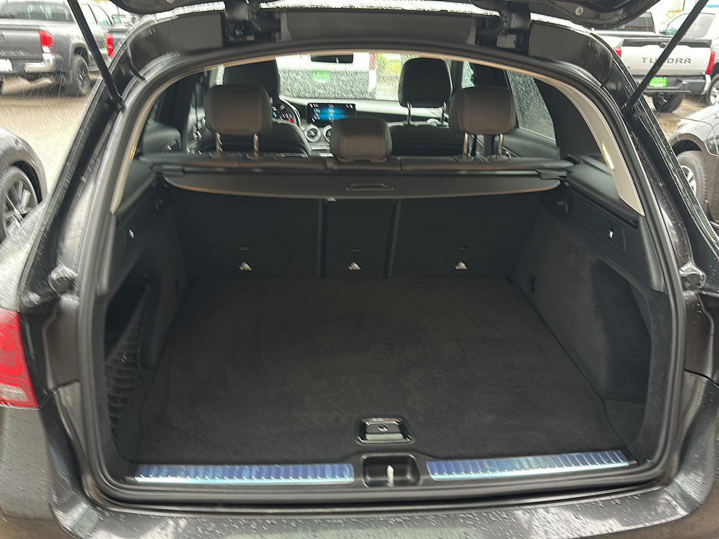 Used 2021 Mercedes-Benz GLC 300 4MATIC image 33