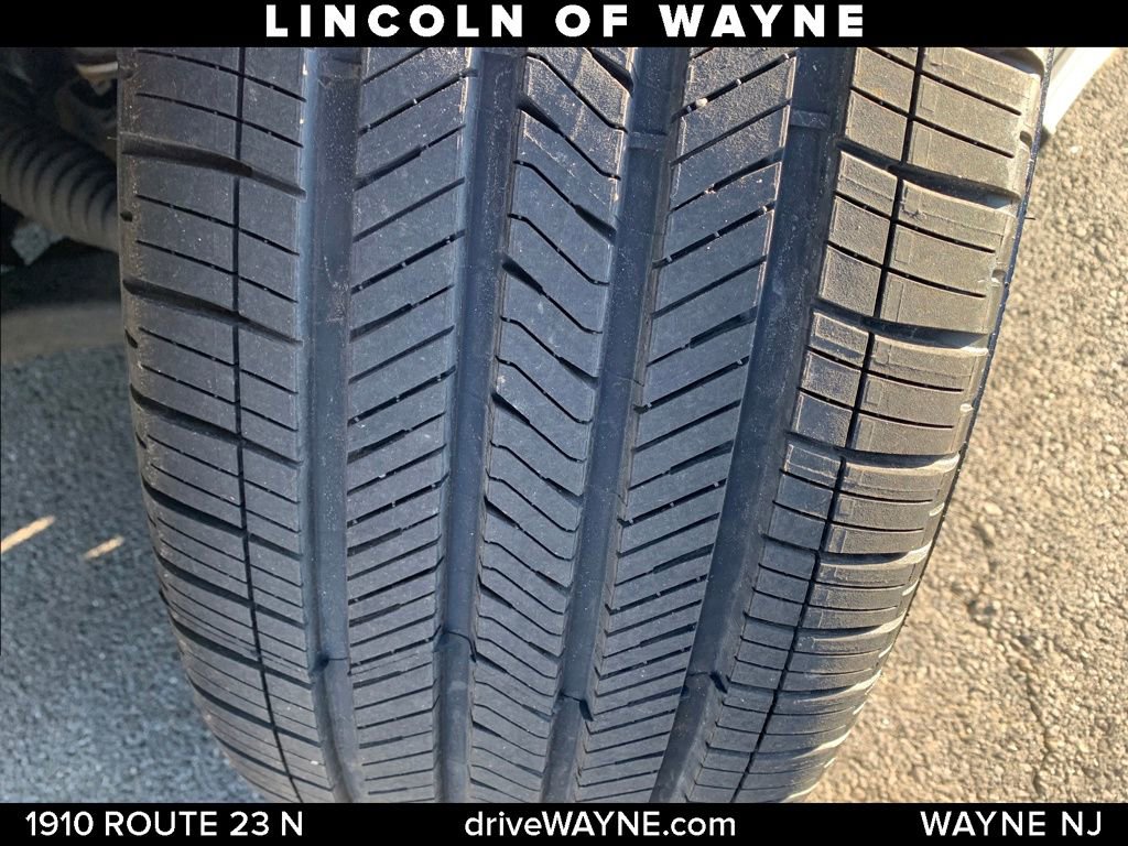 Used 2020 Lincoln Navigator Black Label w/ Cargo Convenience Package image 27