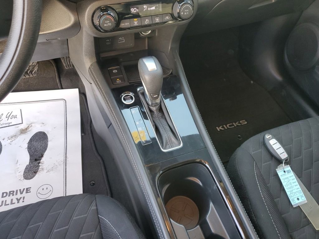 Used 2022 Nissan Kicks SV image 22