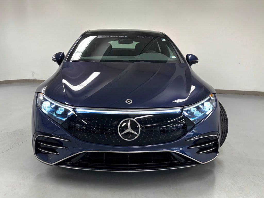 Used 2023 Mercedes-Benz EQS 580 4MATIC Sedan image 3