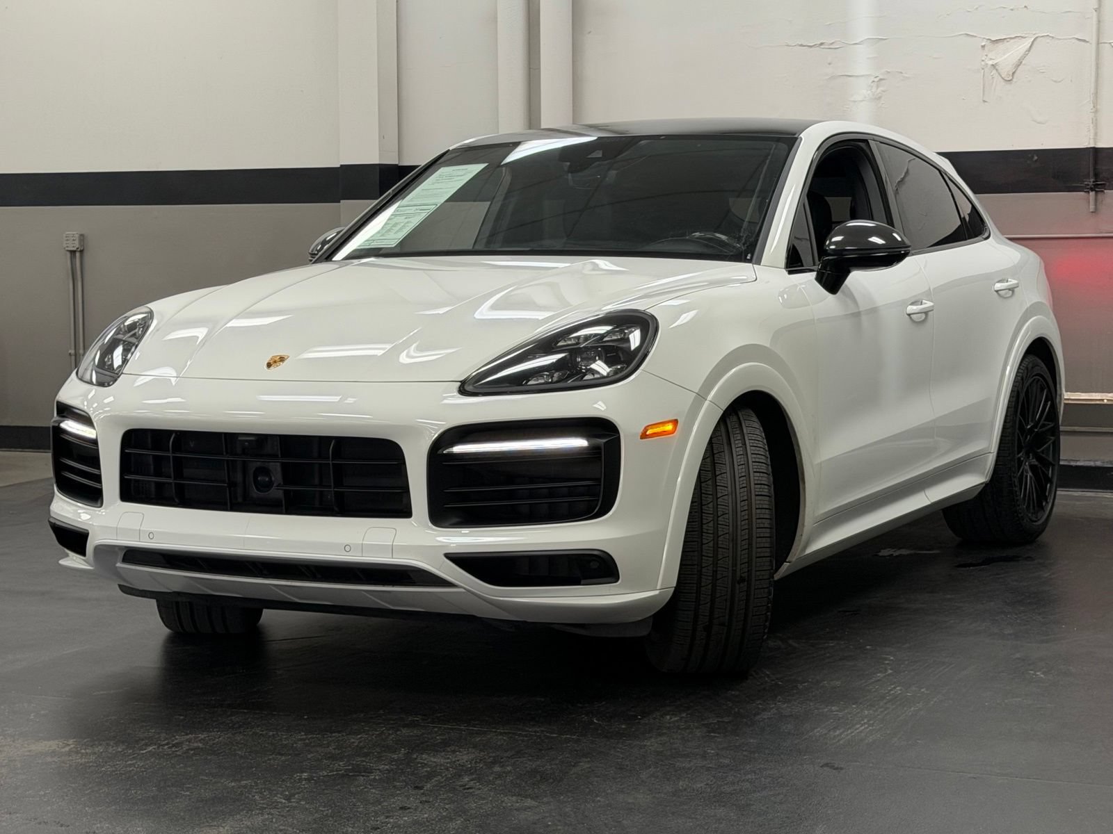 Used 2021 Porsche Cayenne GTS AWD/4WD image 5
