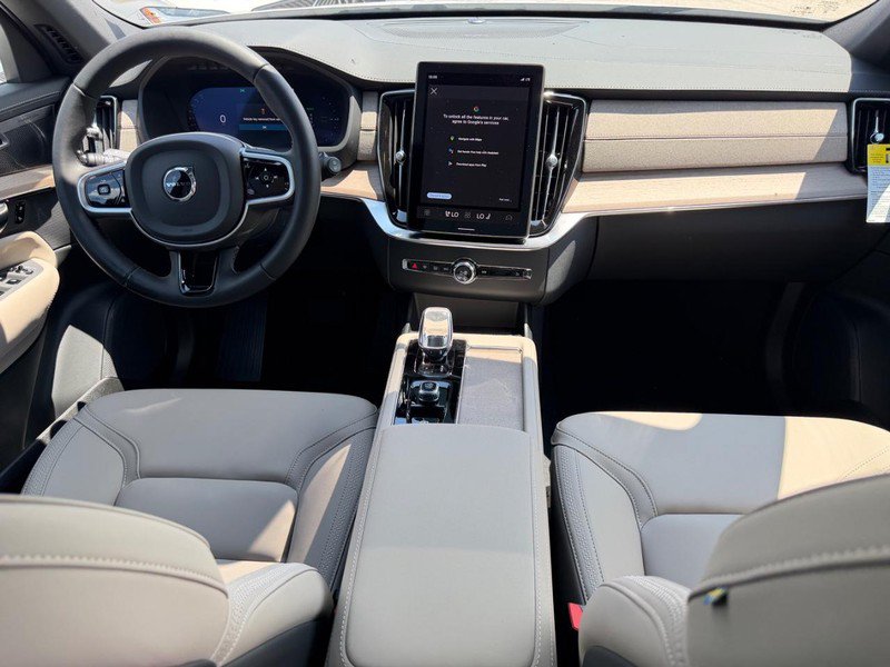 New 2026 Volvo XC90 T8 Plus w/ Protection Package AWD/4WD image 6