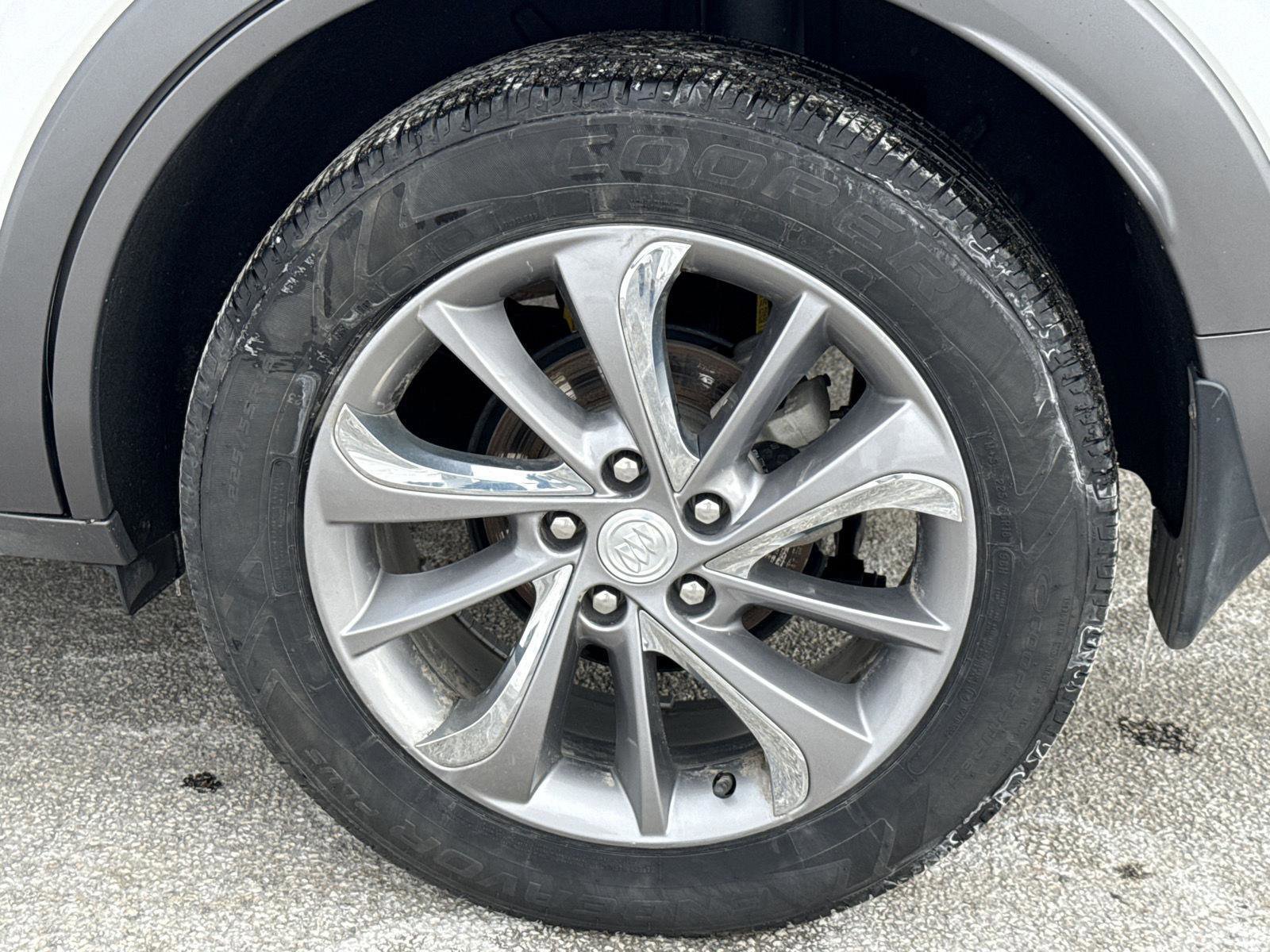 Used 2023 Buick Encore GX Essence w/ Experience Buick Package image 9