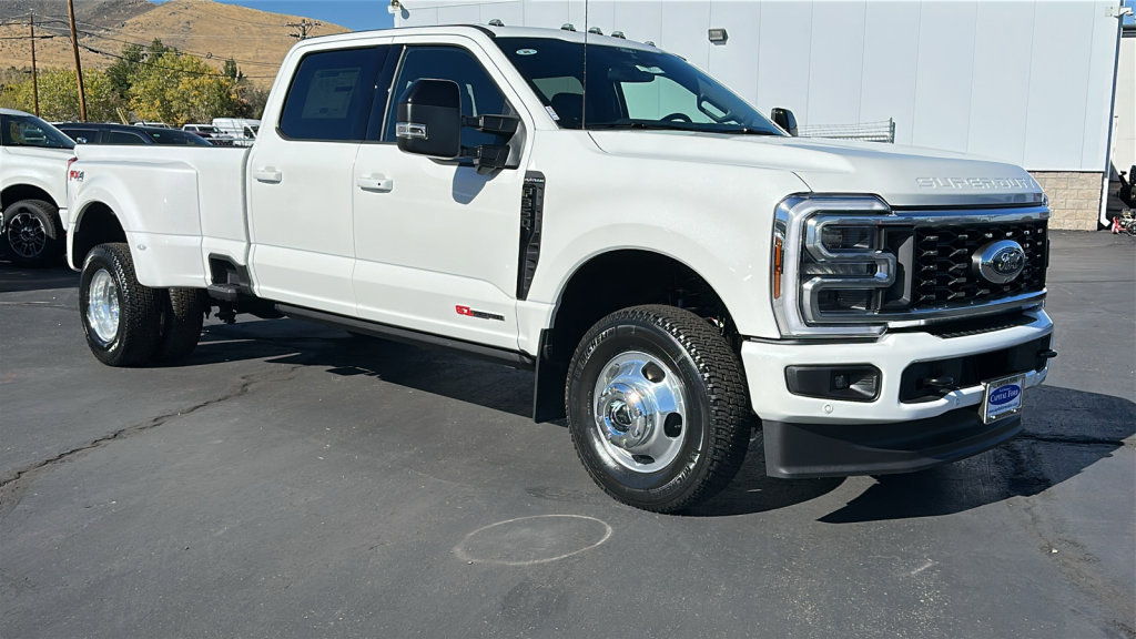 New 2026 Ford F350 Platinum image 1