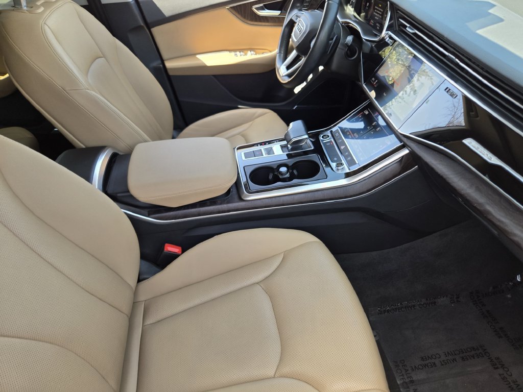 Used 2021 Audi Q8 Premium Plus w/ Premium Plus Package AWD/4WD image 18
