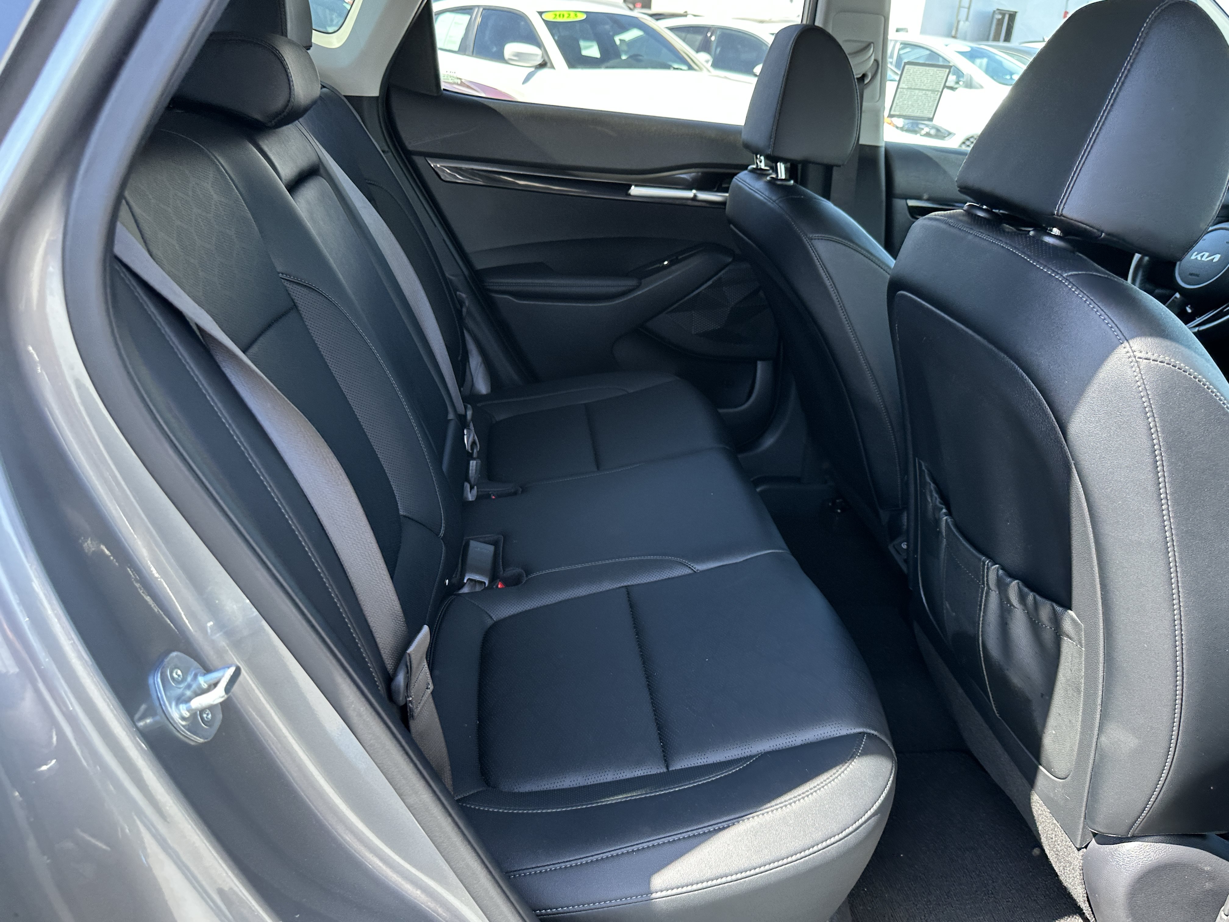 Certified 2024 Kia Seltos EX AWD/4WD image 18