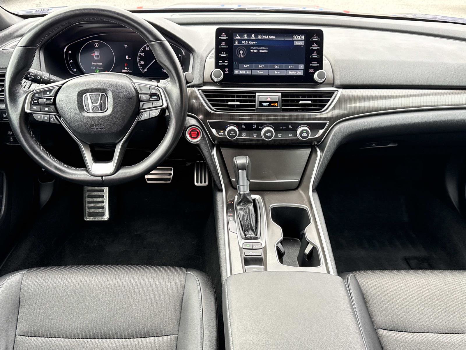 Used 2022 Honda Accord Sport image 2