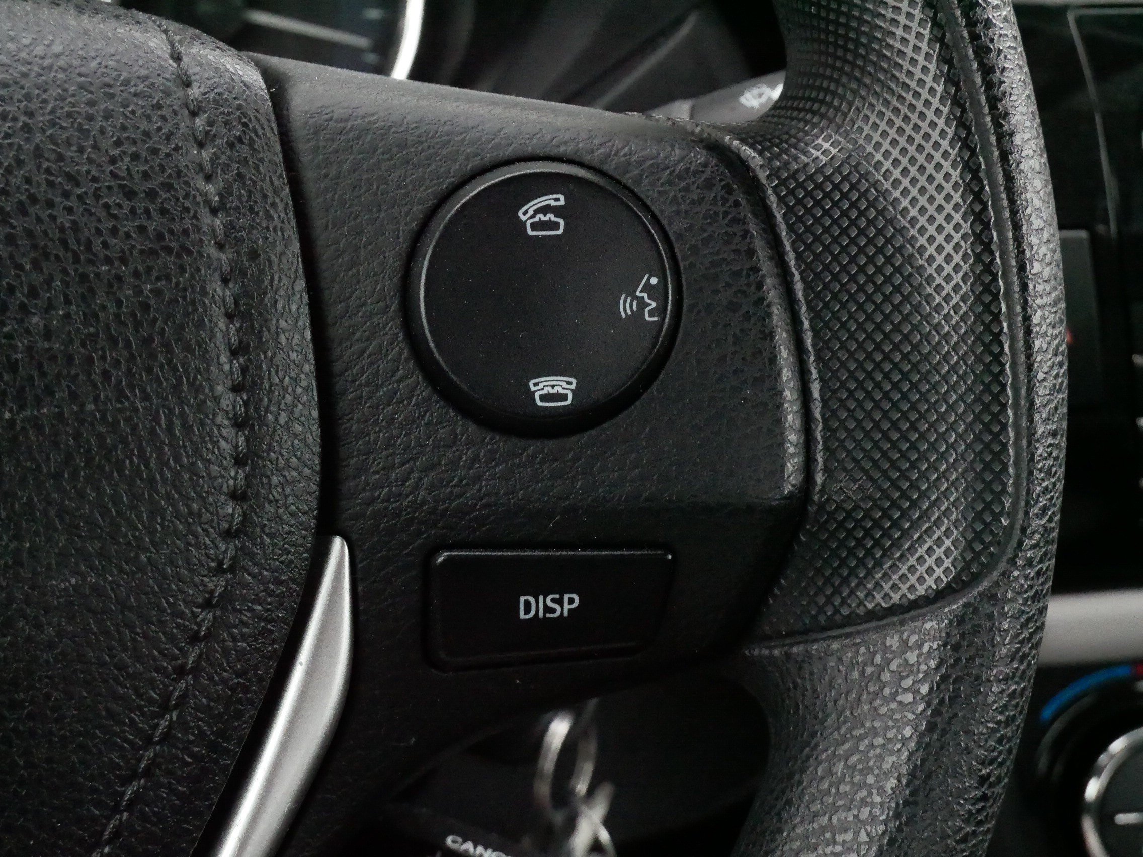 Used 2015 Toyota Corolla LE FWD image 26