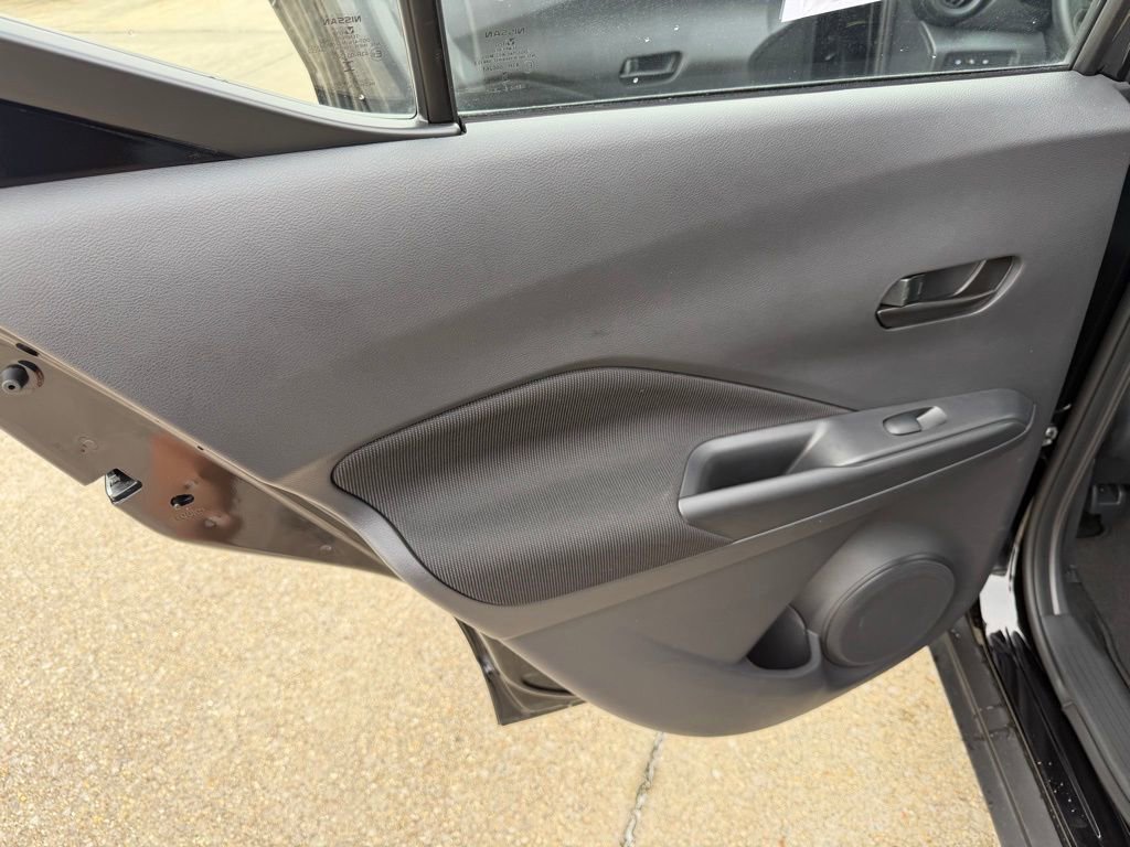 Used 2025 Nissan Kicks Play S image 14