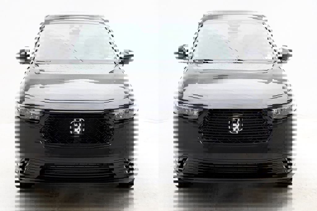 Used 2025 Honda Accord SE image 5