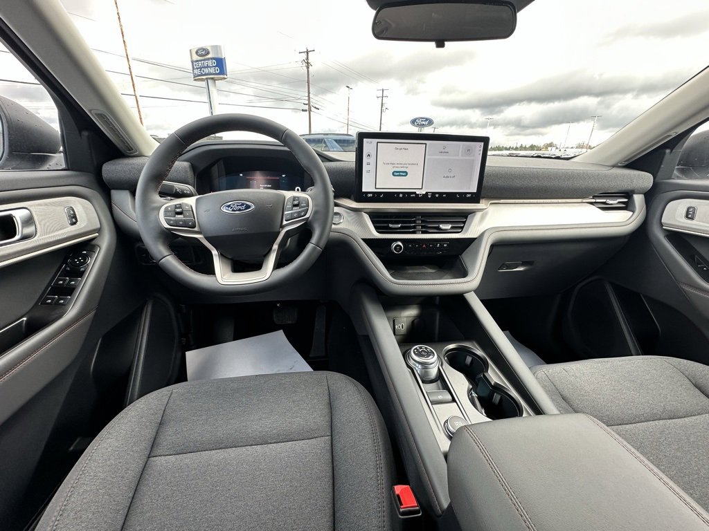 New 2026 Ford Explorer Active image 17