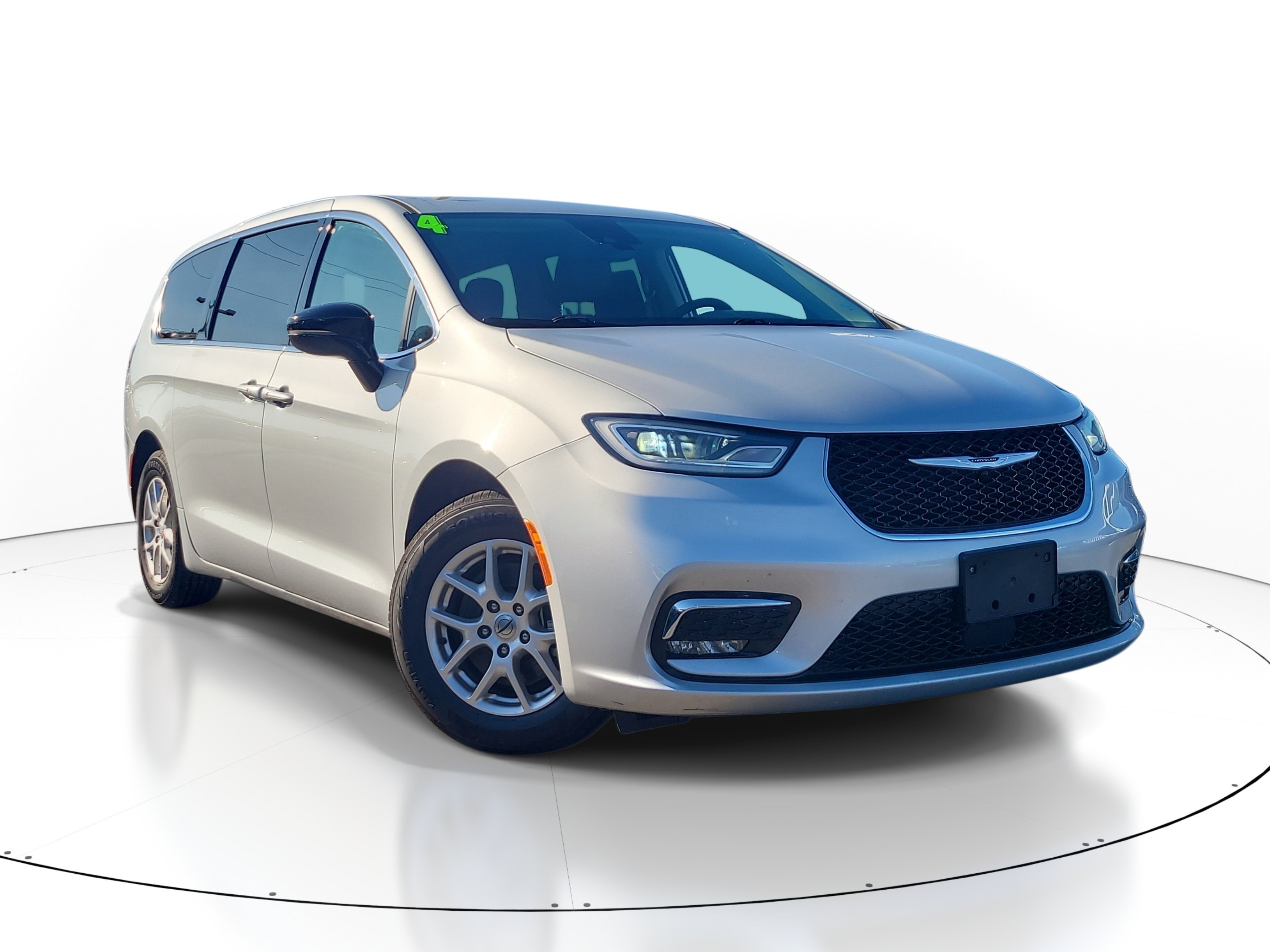Used 2024 Chrysler Pacifica Touring-L