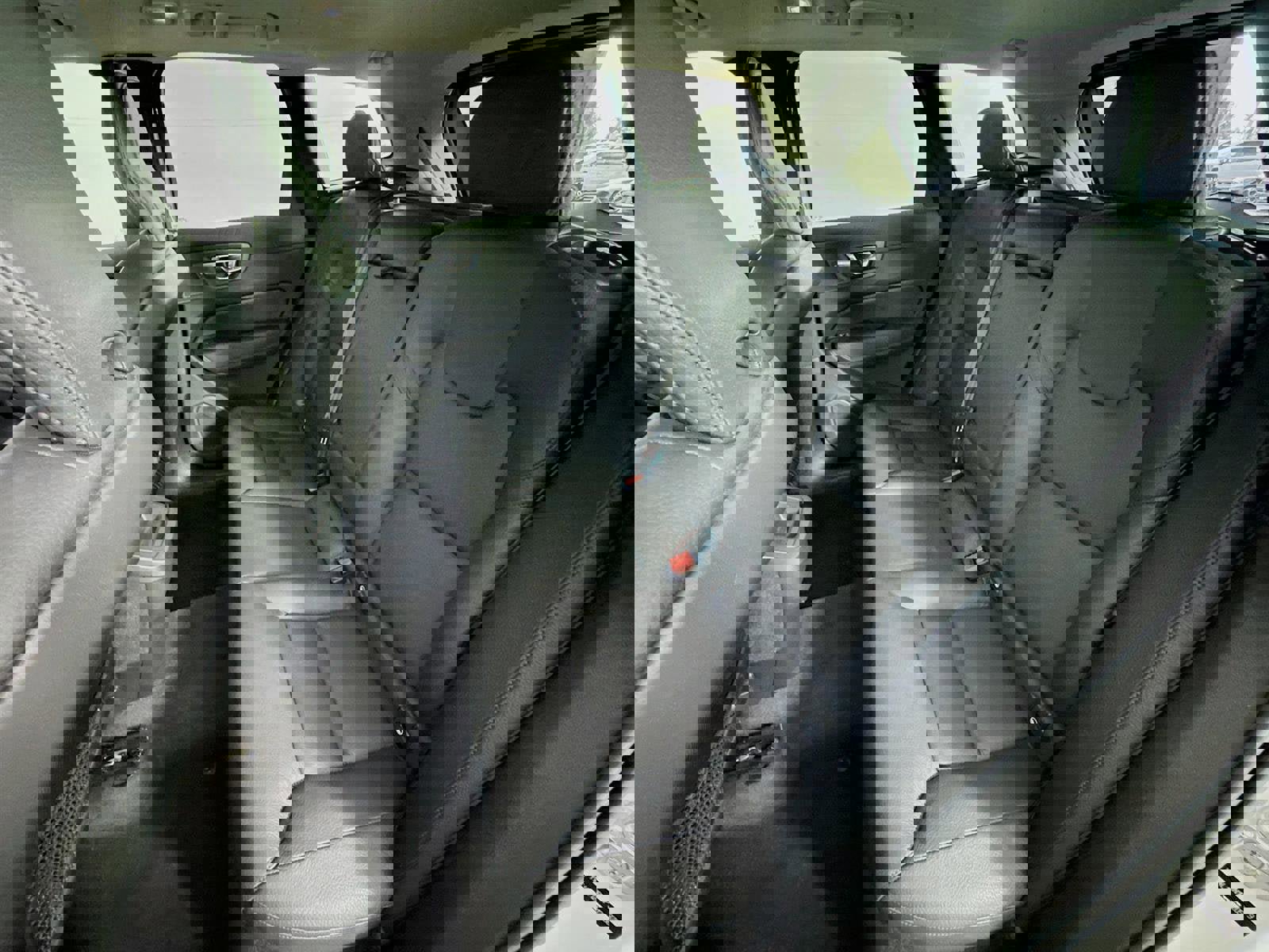 Used 2023 Volvo XC60 B5 Plus w/ Climate Package image 24