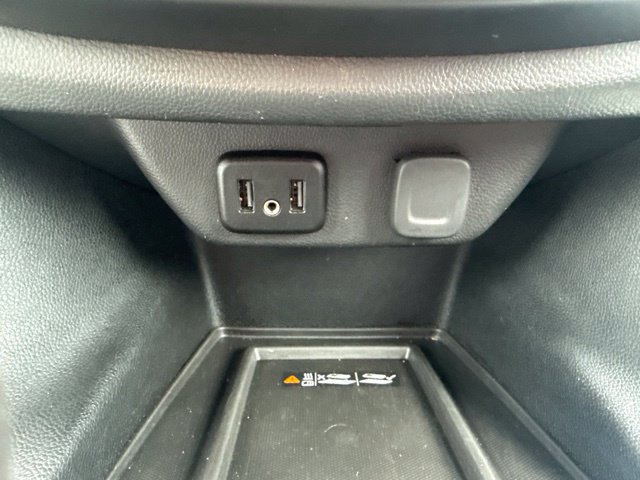 Used 2022 Chevrolet Traverse LT FWD image 19