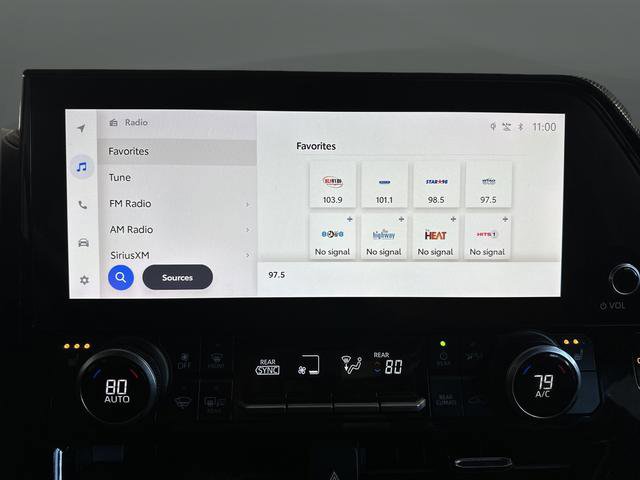 Used 2023 Toyota Highlander XSE image 19