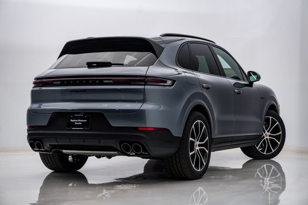 New 2026 Porsche Cayenne E-Hybrid AWD/4WD image 11