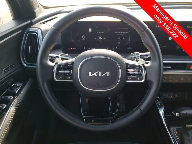 Used 2025 Kia Sorento SX Prestige AWD/4WD image 11