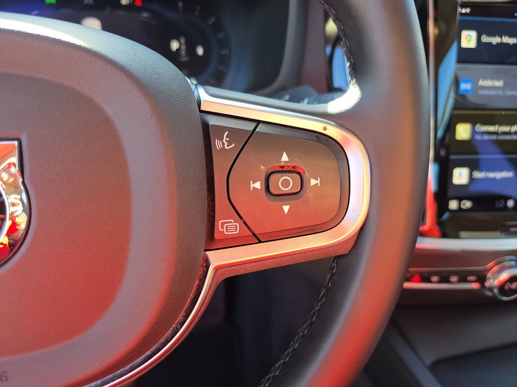 Certified 2024 Volvo S60 B5 Core image 28