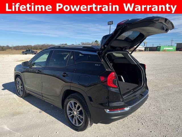 Used 2024 GMC Terrain SLT image 4