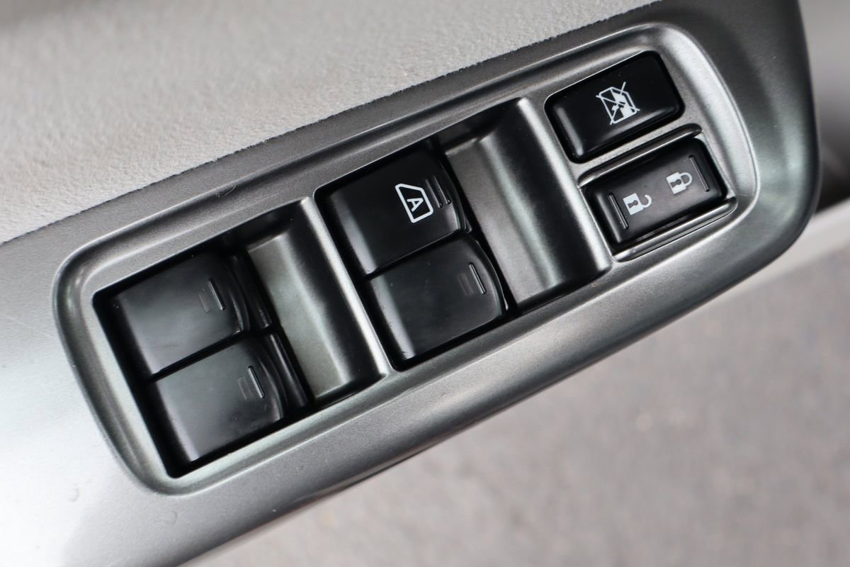 Used 2011 Subaru Forester 2.5X Limited w/ Utility Pkg image 27