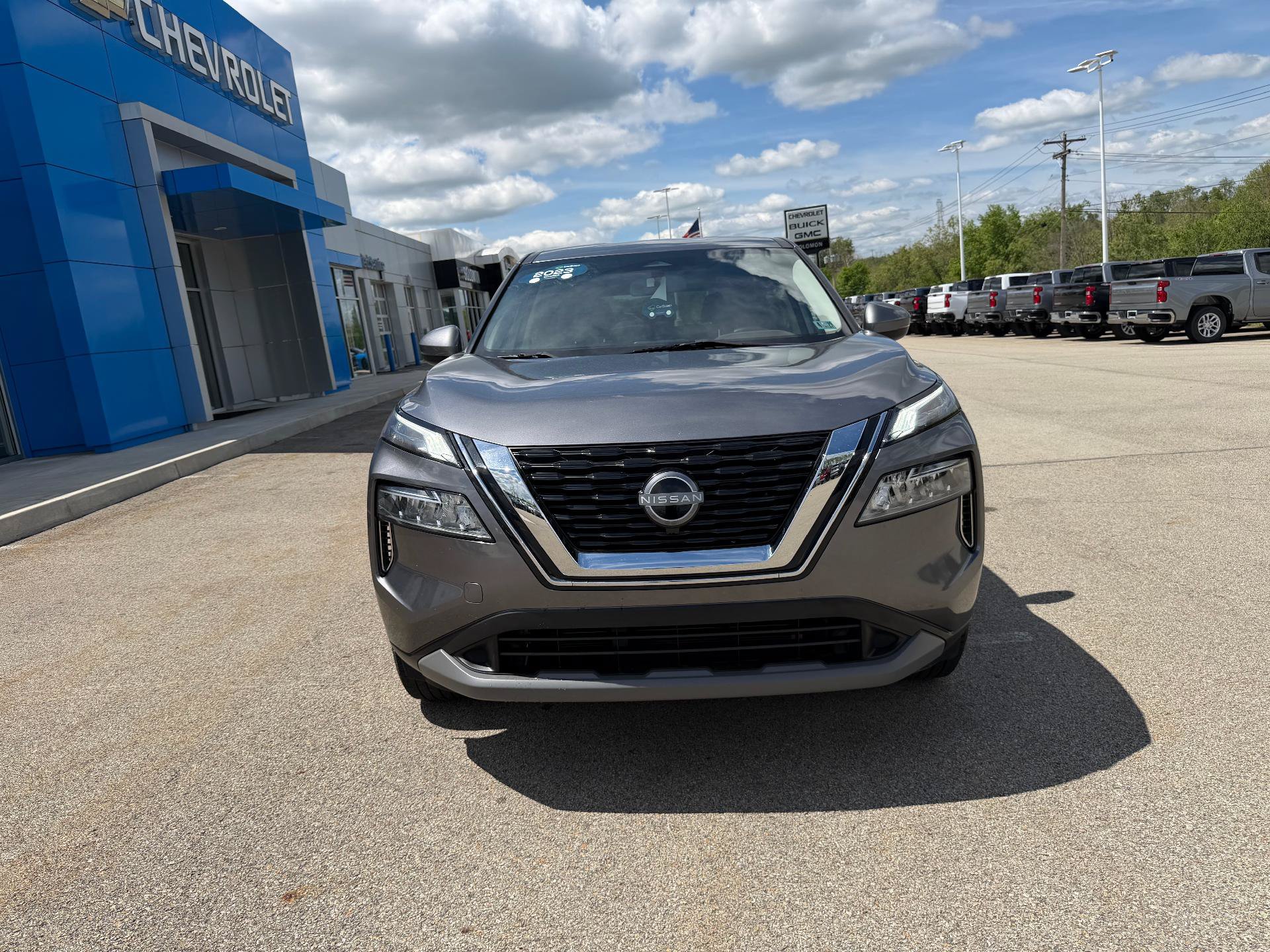 Used 2023 Nissan Rogue SV AWD/4WD image 9
