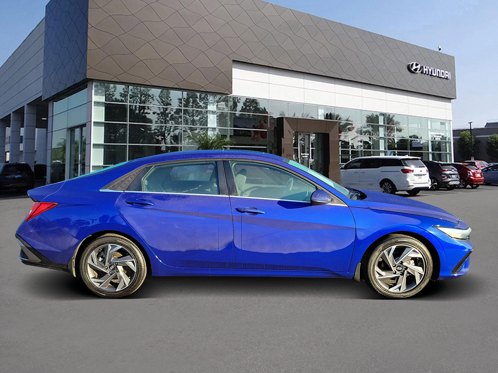 Certified 2025 Hyundai Elantra SEL image 4