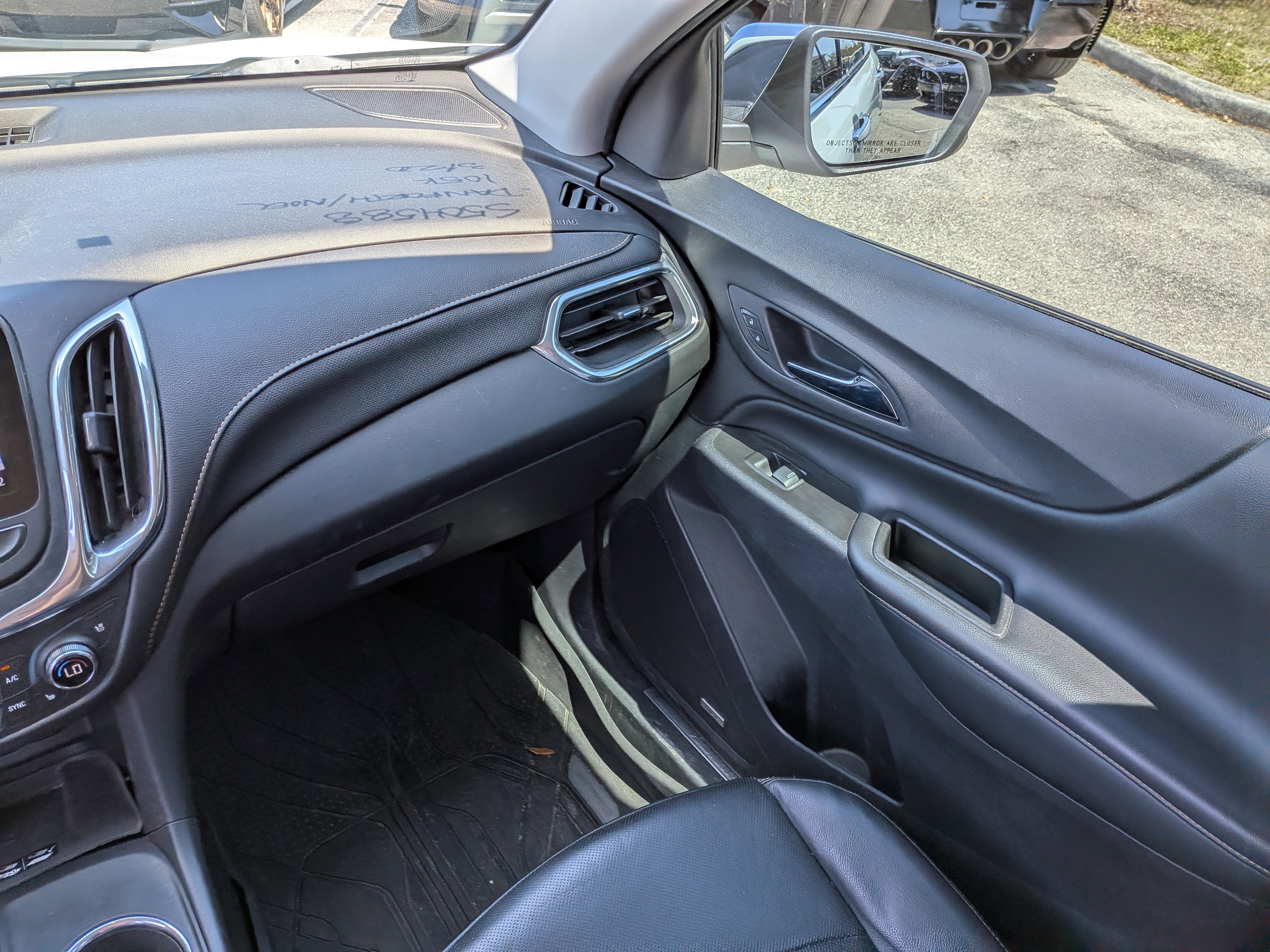 Used 2020 Chevrolet Equinox Premier image 19