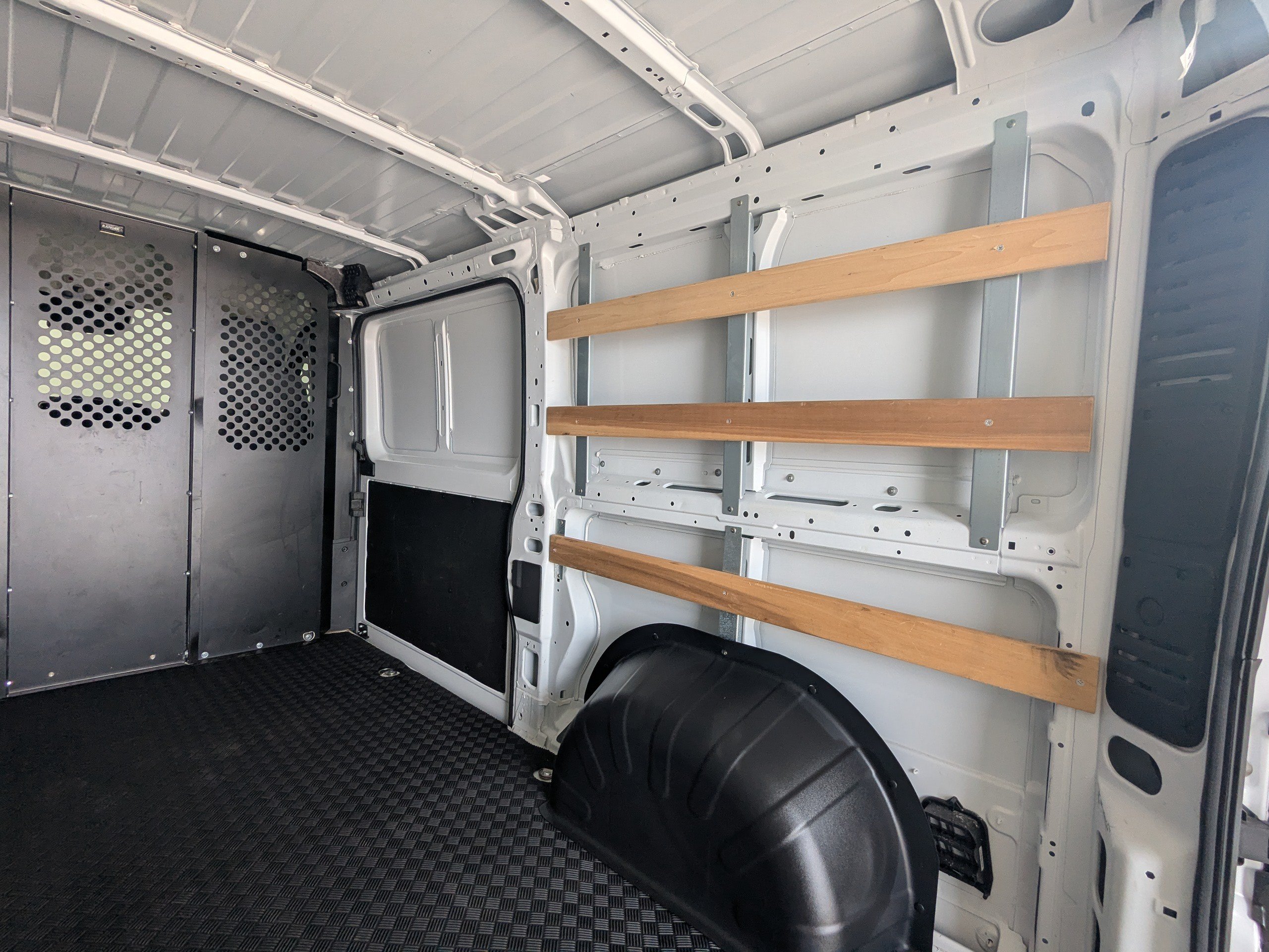Used 2025 RAM ProMaster 2500 w/ U-Haul Equipment Group FWD image 11