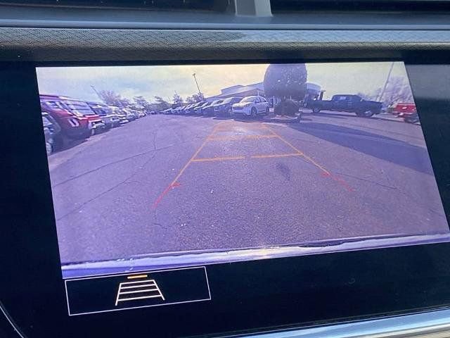 Used 2020 Buick Encore GX Essence w/ Experience Buick Package image 11