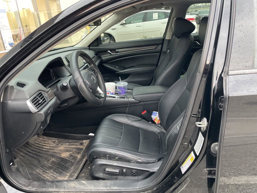 Used 2019 Honda Accord EX image 10