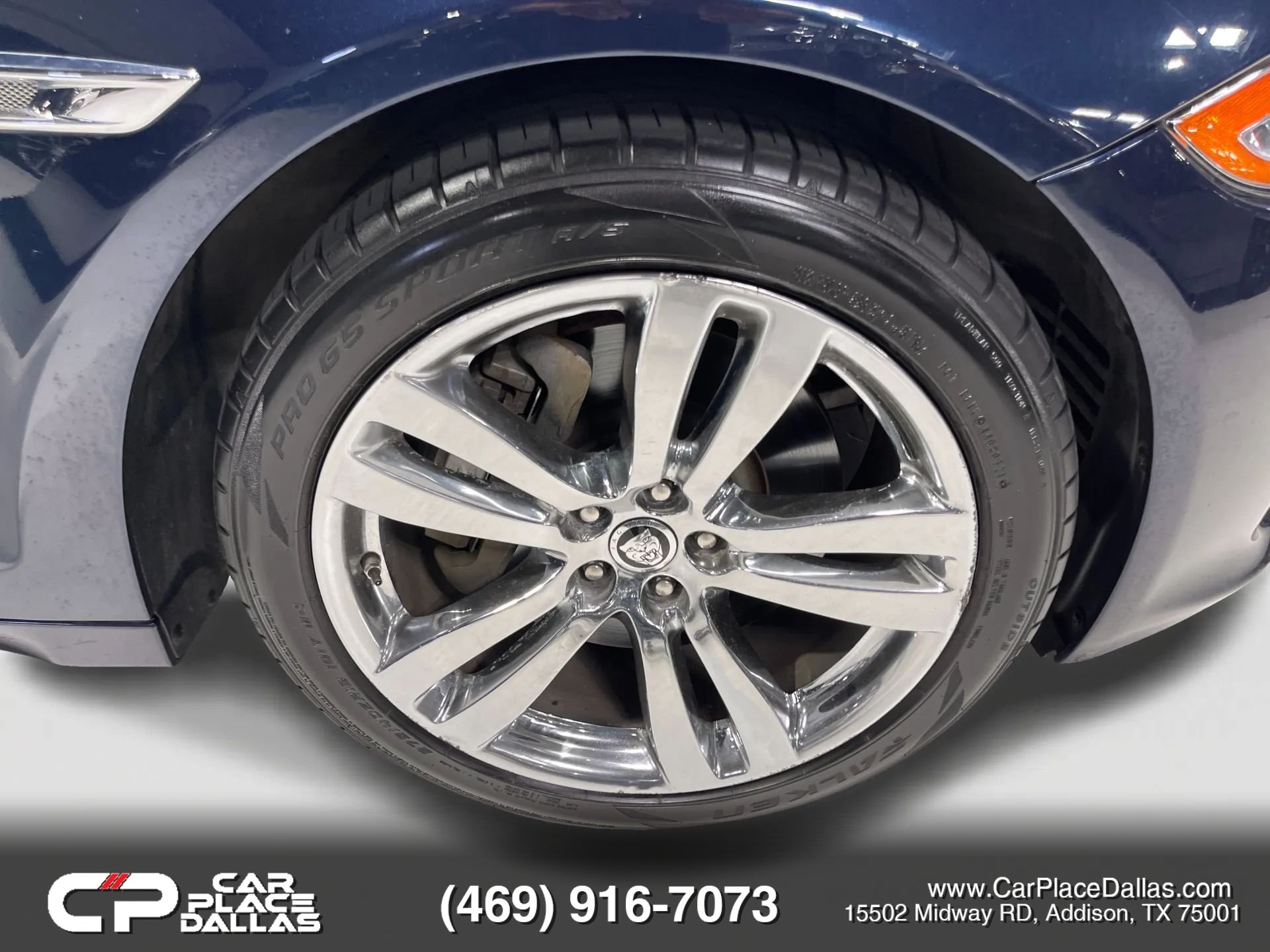 Used 2013 Jaguar XJ L Portfolio RWD image 49