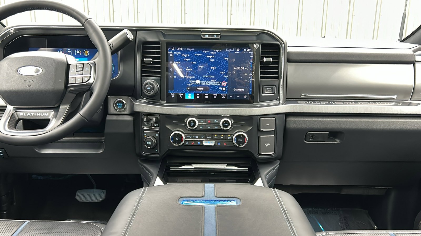 Used 2025 Ford F450 Platinum w/ FX4 Off-Road Package image 24