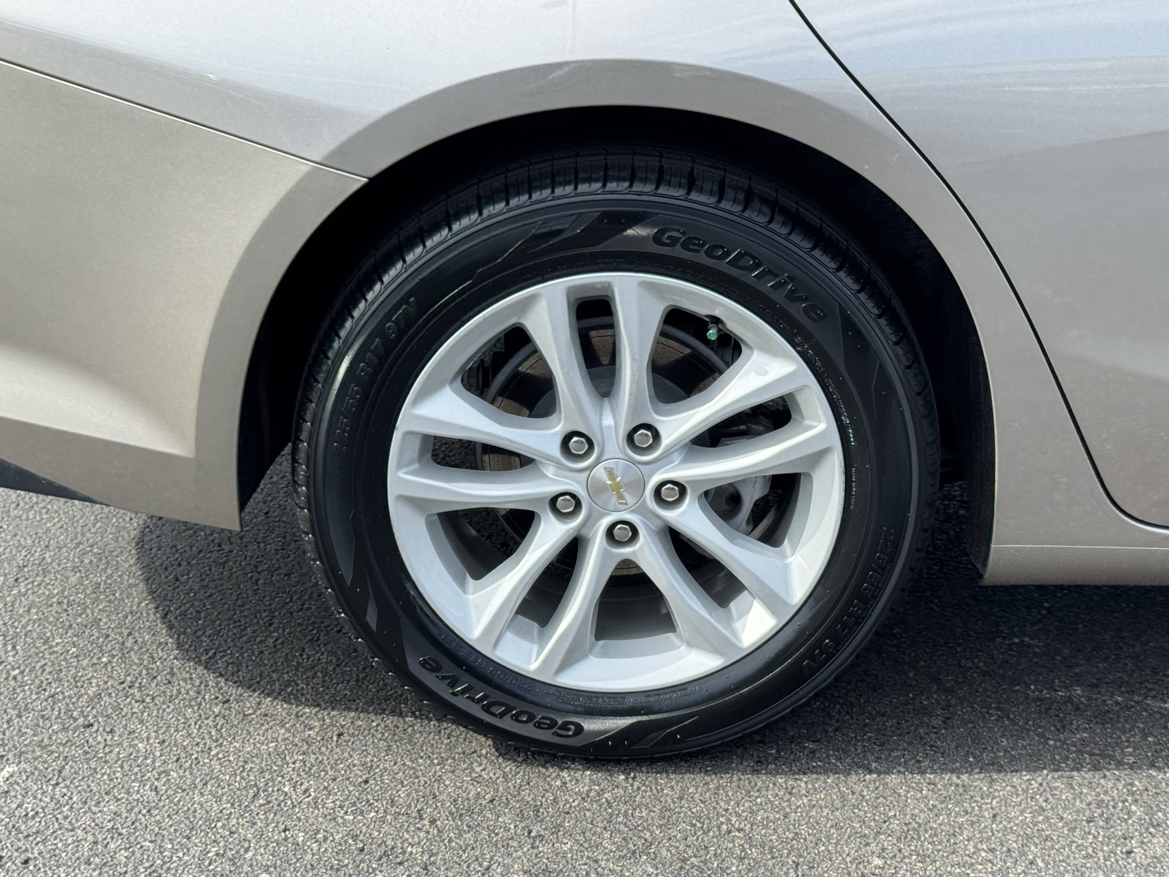 Used 2023 Chevrolet Malibu RS w/ Driver Confidence Package image 38