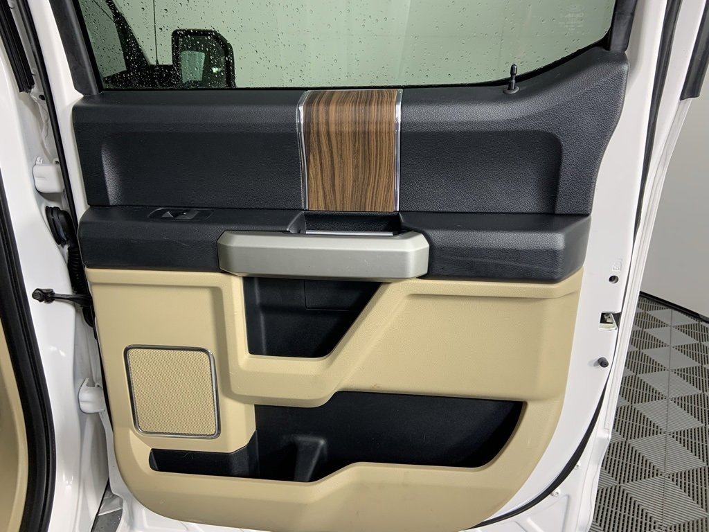 Used 2015 Ford F150 Lariat w/ Equipment Group 502A Luxury image 26