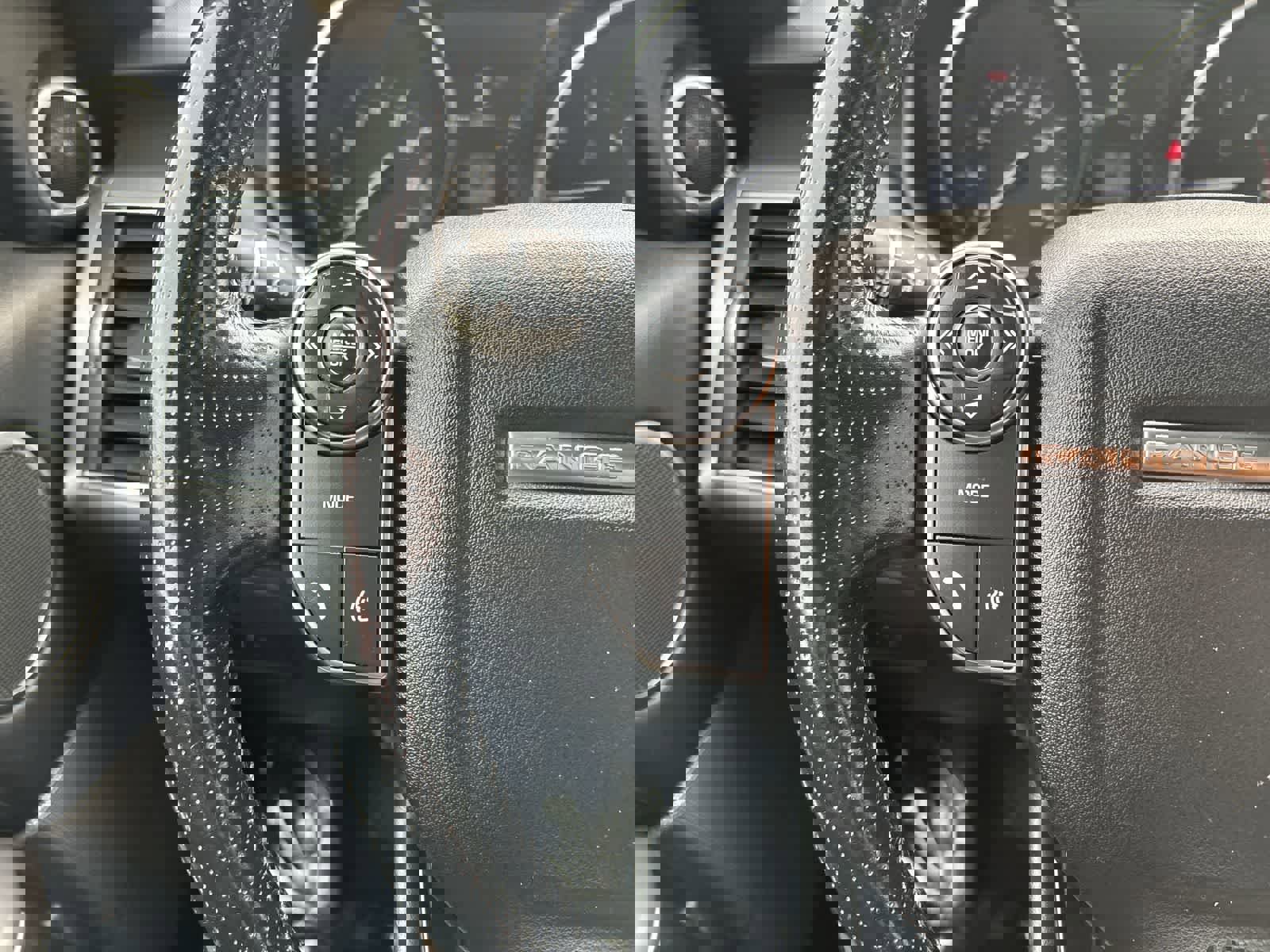 Used 2017 Land Rover Range Rover Sport SE image 11