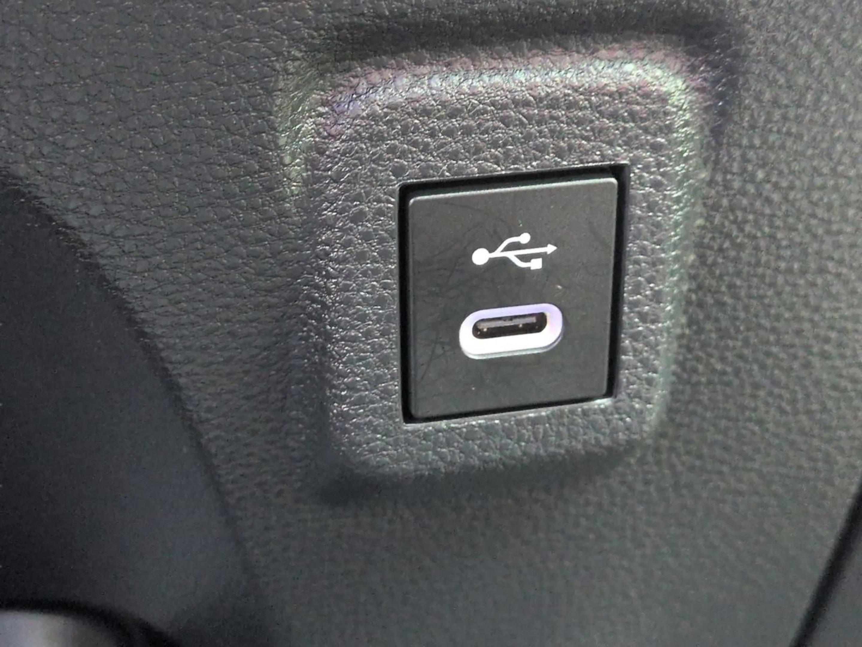 Used 2025 Toyota Corolla SE FWD image 24