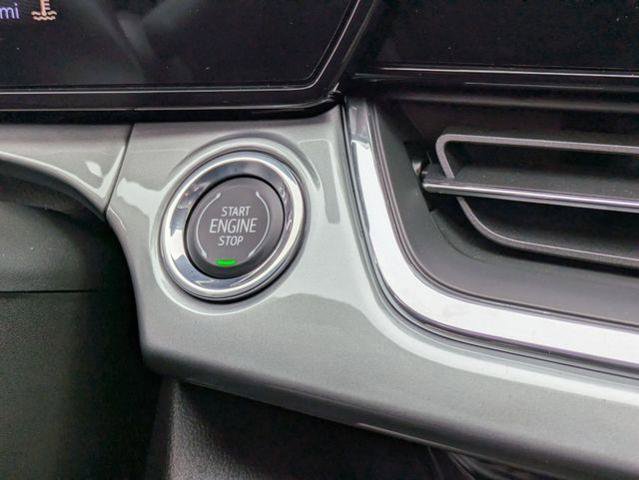 New 2026 Chevrolet Trax LT w/ Sunroof Package image 20
