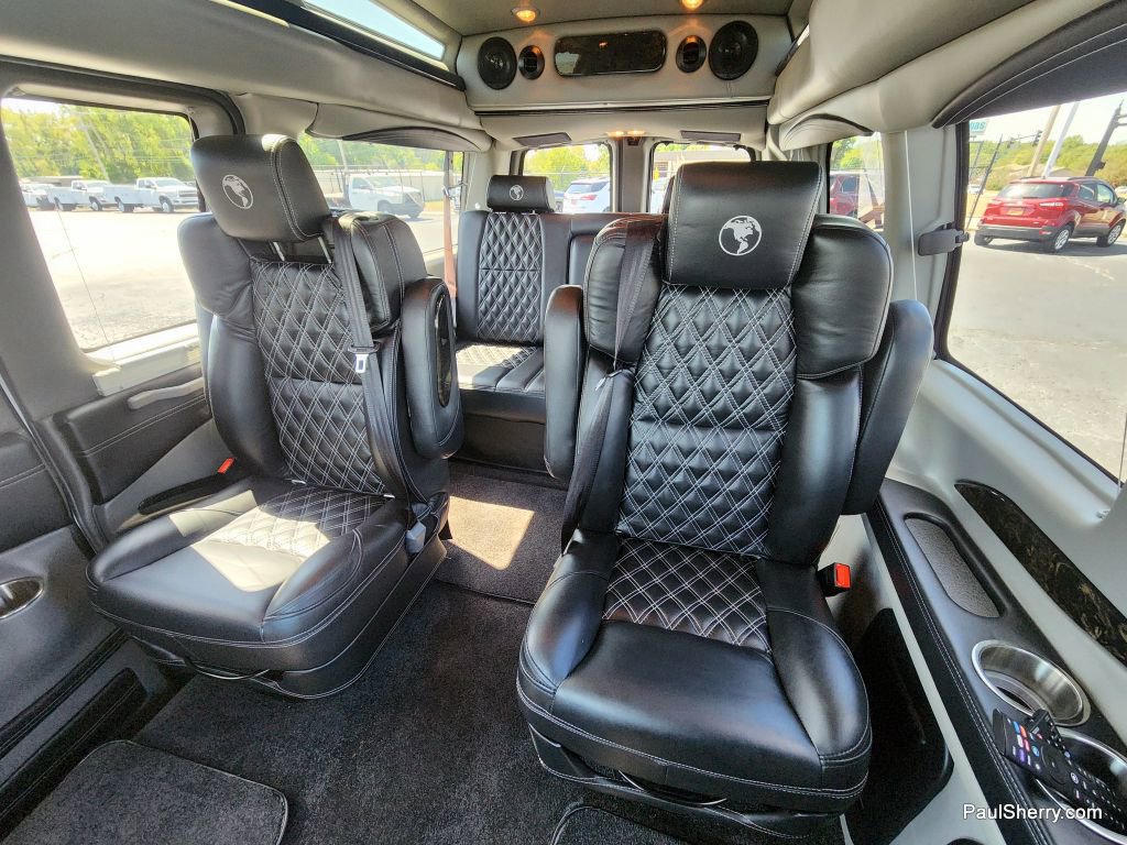 Used 2023 Chevrolet Express 2500 image 60