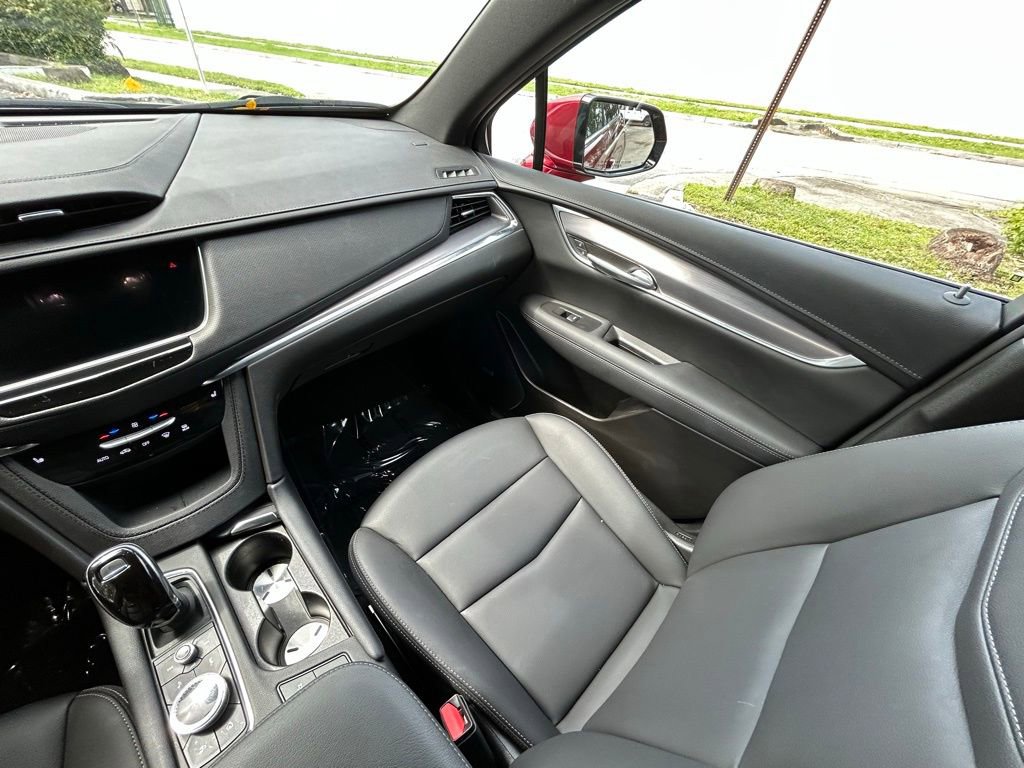 Used 2023 Cadillac XT5 Luxury image 11