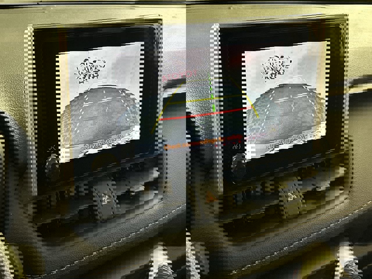 Used 2024 Toyota RAV4 LE image 17