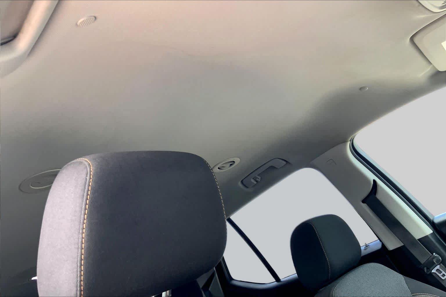 Used 2019 Chevrolet Traverse LT FWD image 14