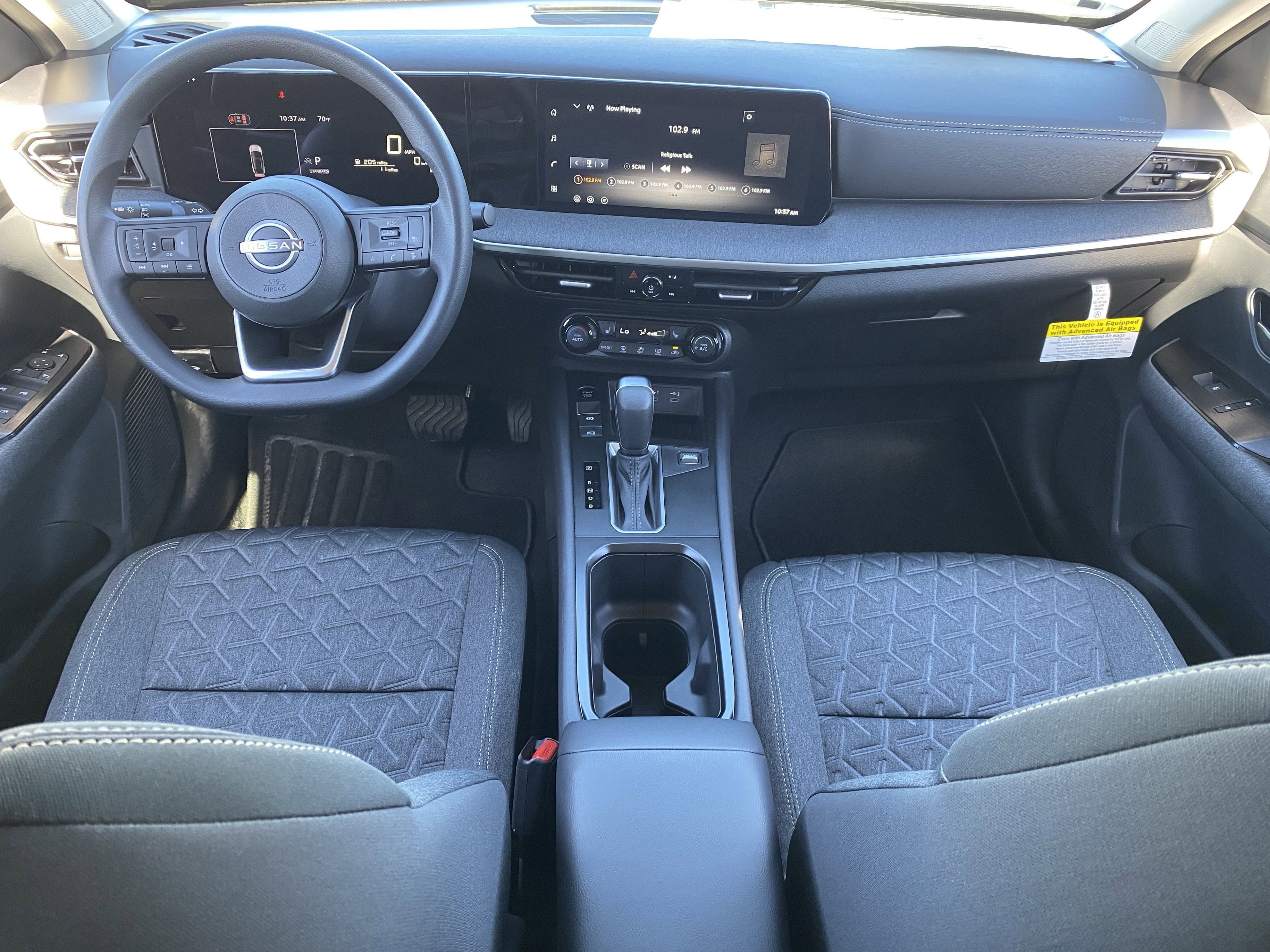 New 2027 Nissan Kicks SV FWD image 17