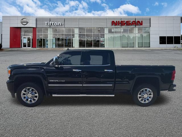 Used 2016 GMC Sierra 2500 Denali w/ Suspension Package, Off-Road AWD/4WD image 4