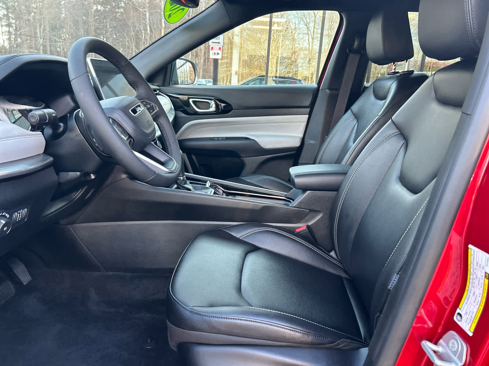 Used 2026 Jeep Compass Limited image 18