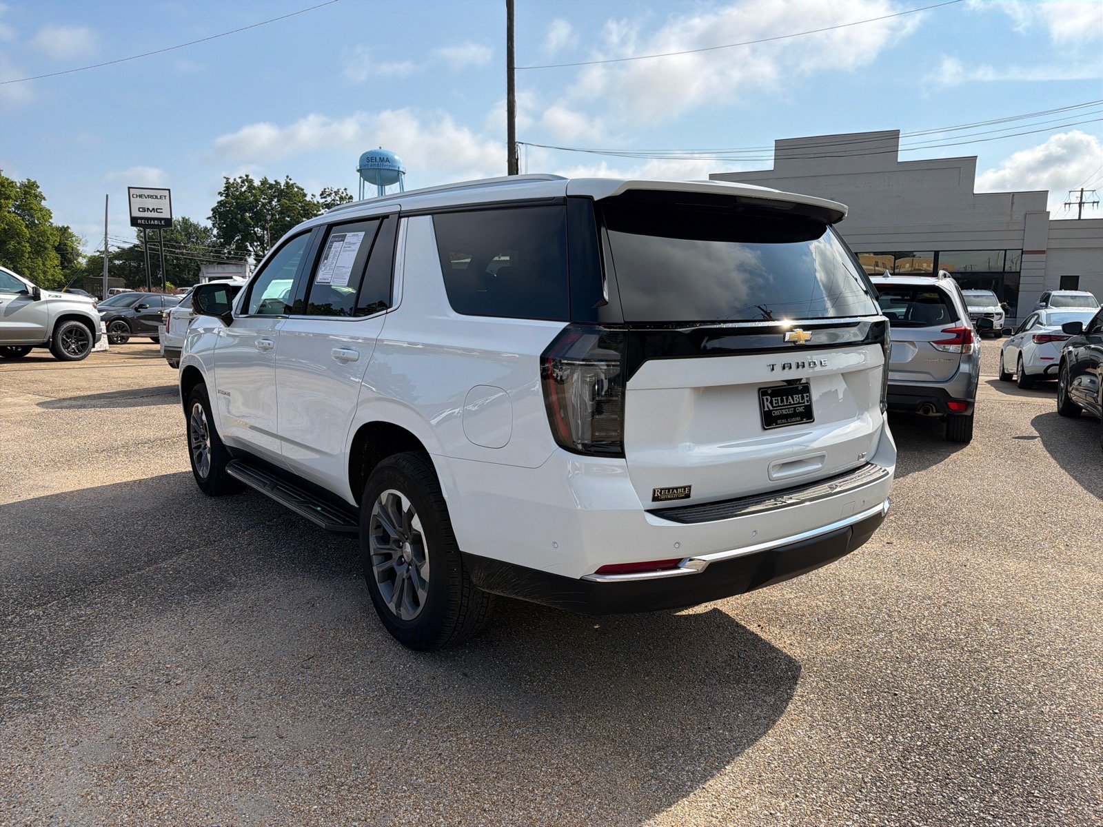 Used 2025 Chevrolet Tahoe LT w/ Comfort Package RWD image 4