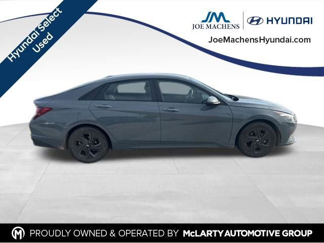 Used 2021 Hyundai Elantra SEL image 4